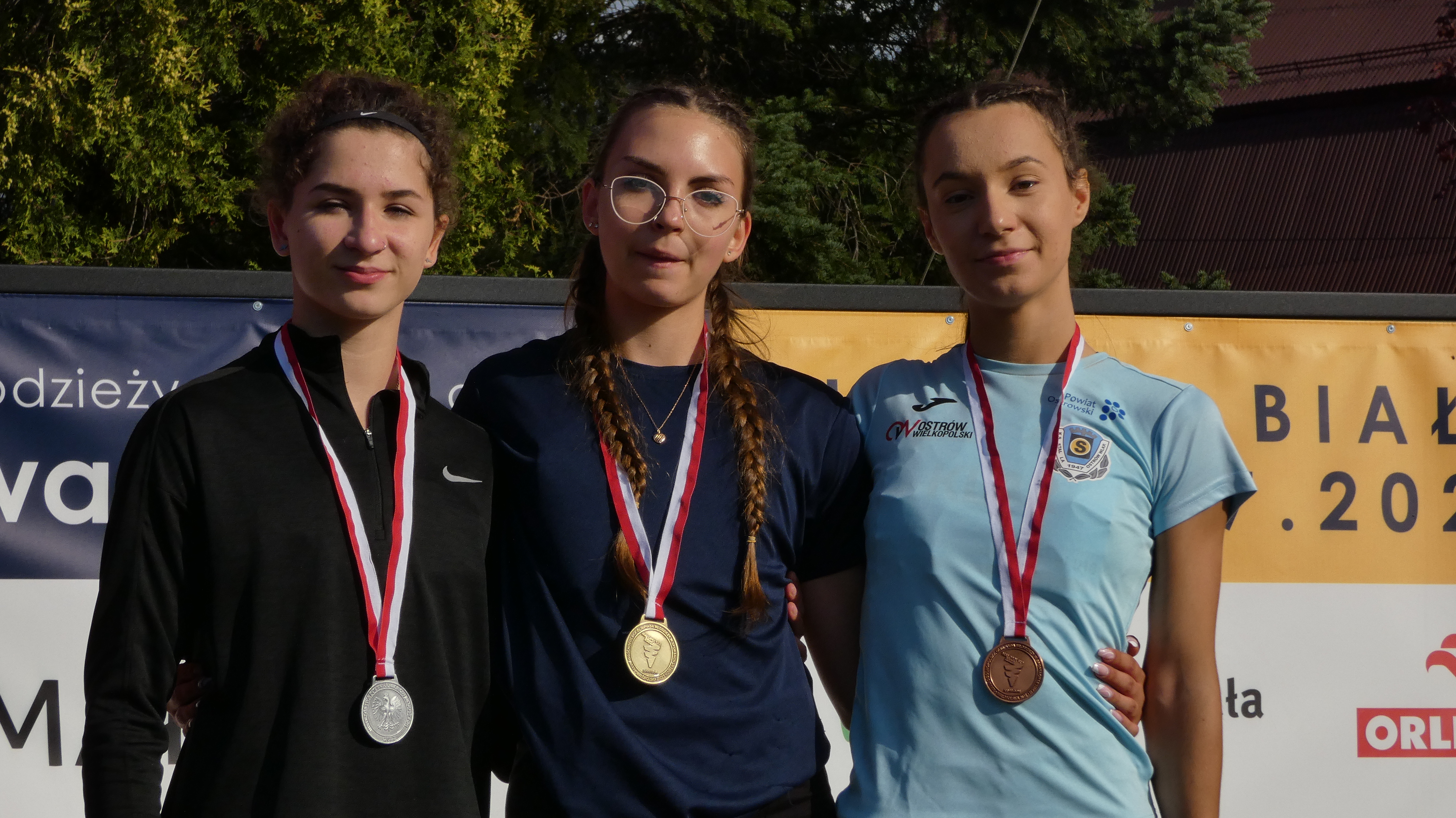 Rewelacyjny początek Mistrzostw Polski U18 w Bielsku-Białej – Oliwia Klar – brąz na 100 m