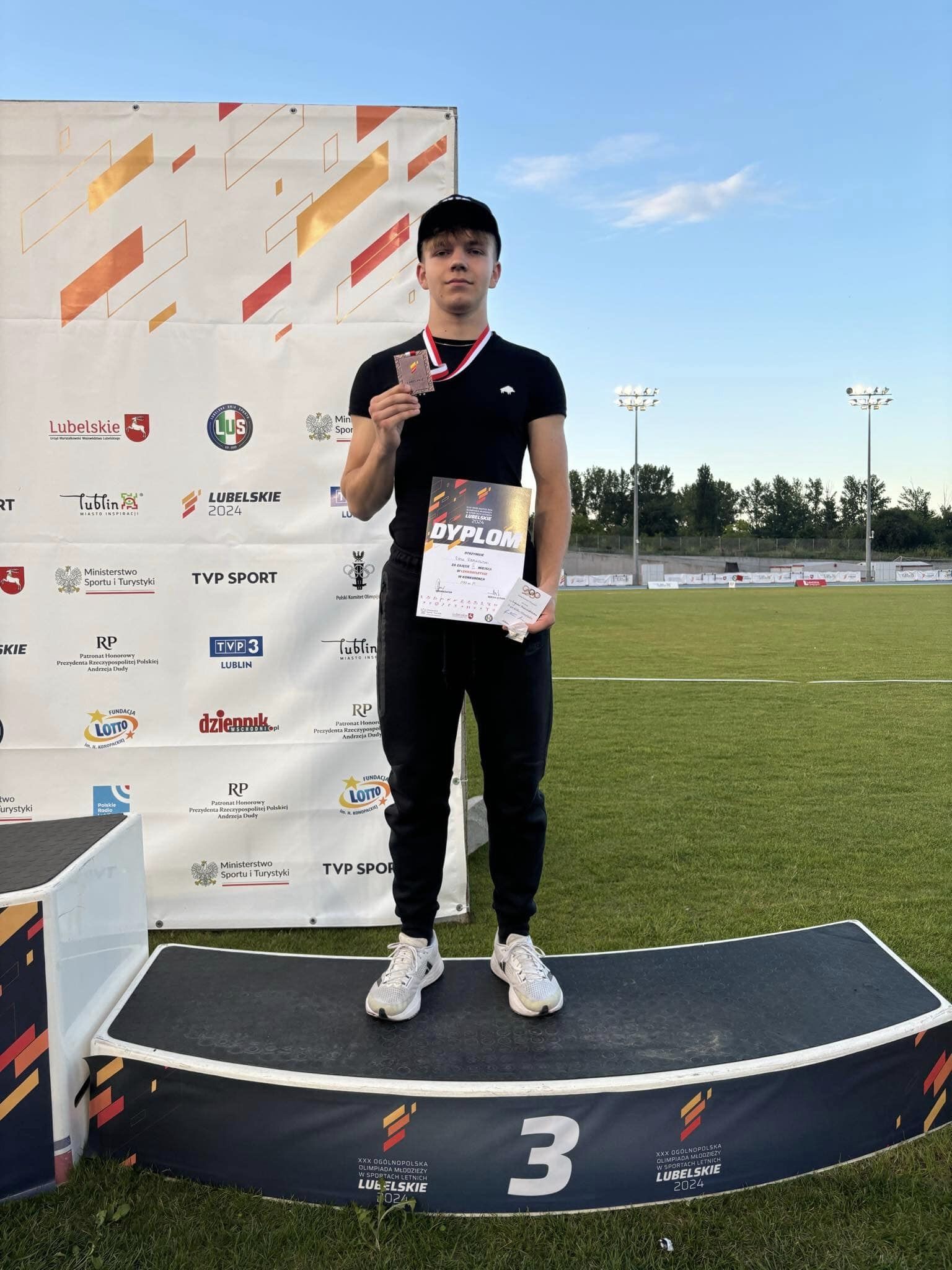 Mistrzostwa Polski U18 w Lublinie zaczynamy od brązowego🥉 medalu Eryka Krakowskiego i 4️⃣ miejsca Olka Wojtasika w finale najszybszych z najszybszych czyli 100m